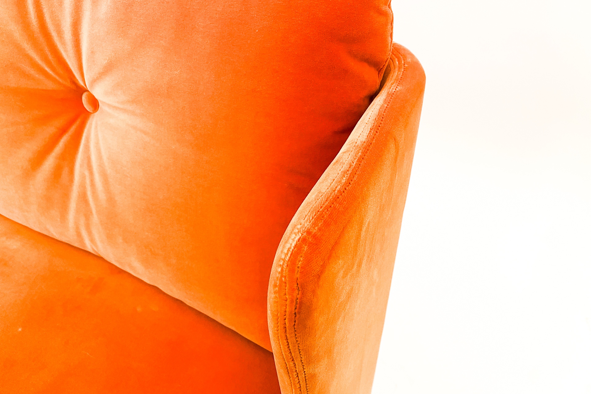 sofa-orange-02.jpg